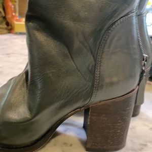 FREE PEOPLE BOOTS